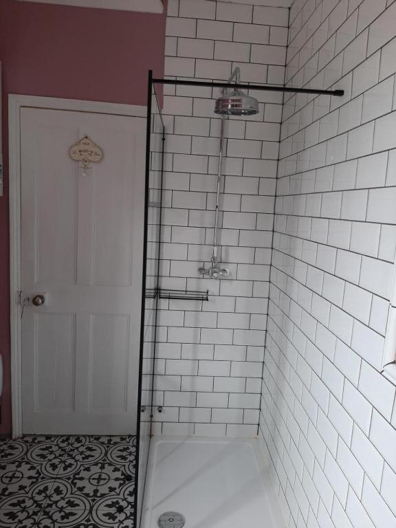 Salisbury Guest House - Free Parking York Bagian luar foto