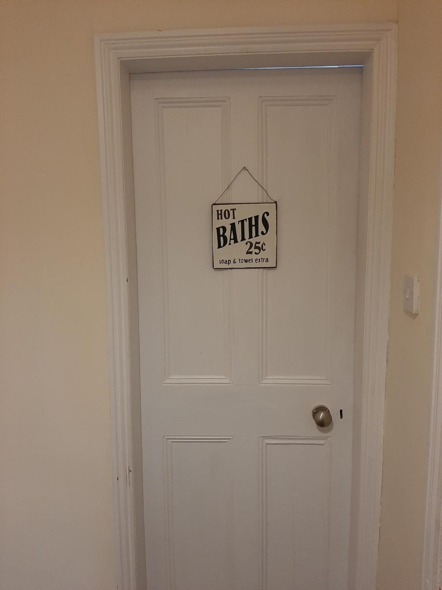 Salisbury Guest House - Free Parking York Bagian luar foto